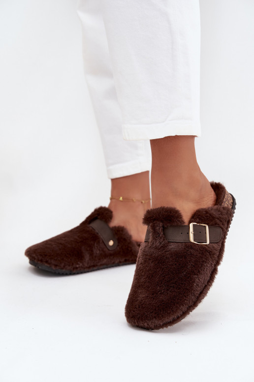 avec un manteau de fourrure Pantoufles pour femmes avec une plateforme avec des sangles I avec boucles marron Noraline avec un manteau de fourrure Pantoufles pour femmes avec une plateforme avec des sangles I avec boucles marron Noraline