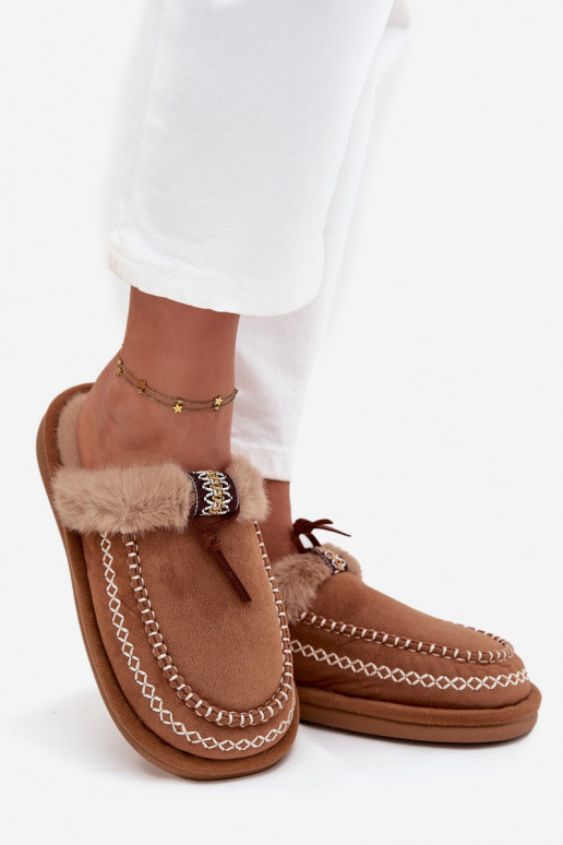 Chaussons Féminin avec un manteau de fourrure I Haftem marron Perivelle