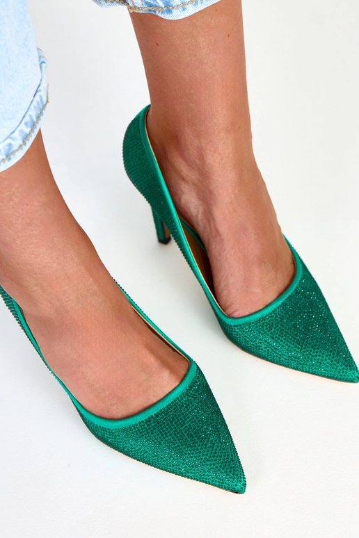 Grüne satinierte High Heels mit... Grüne satinierte High Heels mit...