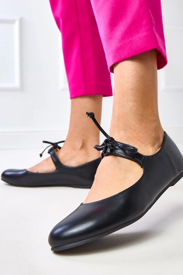 Ballerines noires à lacer autour de la cheville « Sallay » 2