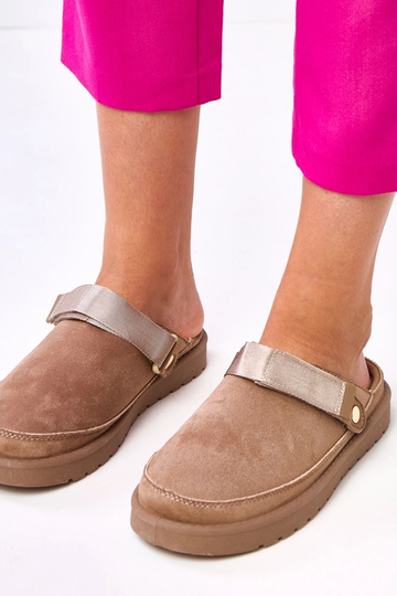 Braune Mules mit Miluska...