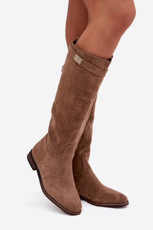opInarmen dameslaarzen met brede hakken met riemen I zilvere kleurm Detalem beige Geraline opInarmen dameslaarzen met brede hakken met riemen I zilvere kleurm Detalem beige Geraline