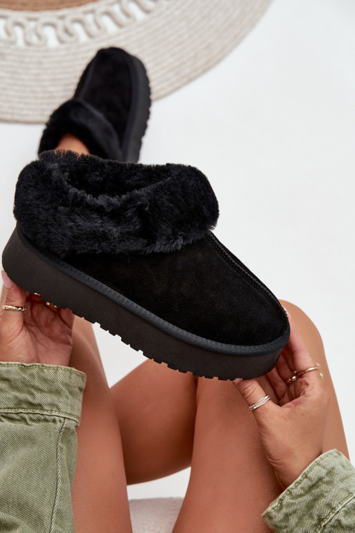 Peau en daim Bottes de neige Féminin avec un manteau de fourrure couleur noire Mivelle
