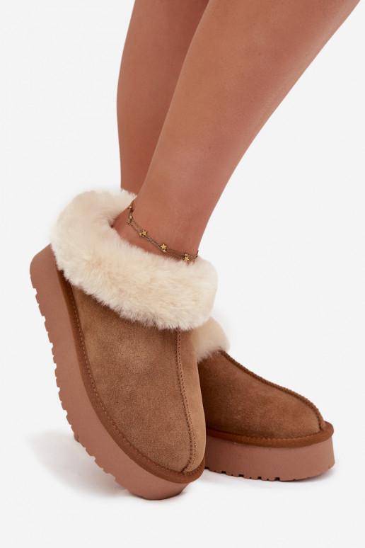 Peau en daim Bottes de neige Féminin avec un manteau de fourrure marron Mivelle Peau en daim Bottes de neige Féminin avec un manteau de fourrure marron Mivelle