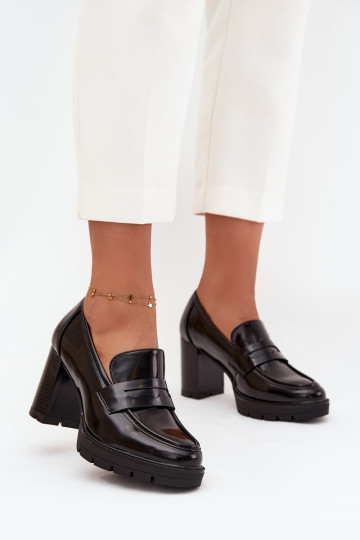 chaussures Féminin avec des talons en cuir écologique couleur noire Ilyssia 2