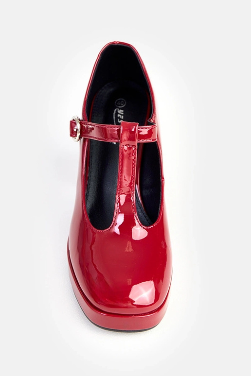 Bottines bordeaux à talon colonne...