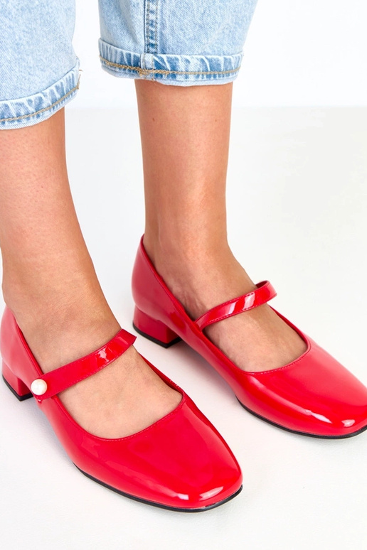 Saga rote Lack-High Heels auf Absatz... Saga rote Lack-High Heels auf Absatz...