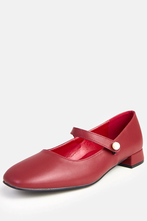 Escarpins bordeaux à talon colonne... Escarpins bordeaux à talon colonne...