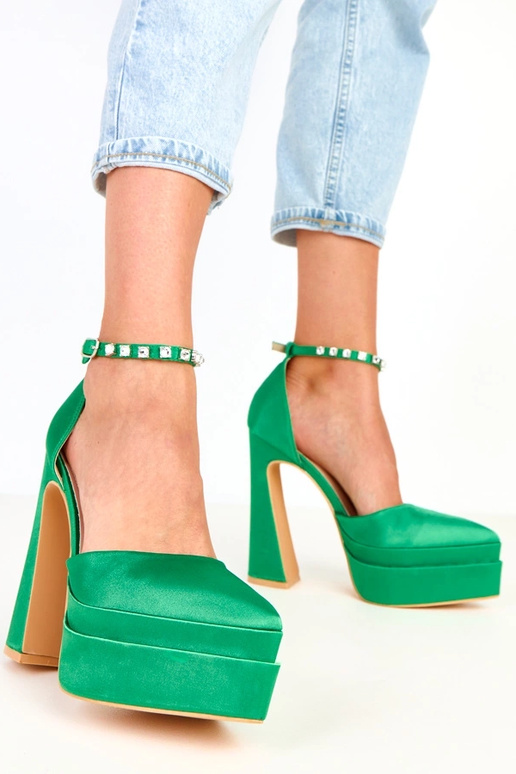 Tolani grüne High Heels auf Plateau... Tolani grüne High Heels auf Plateau...