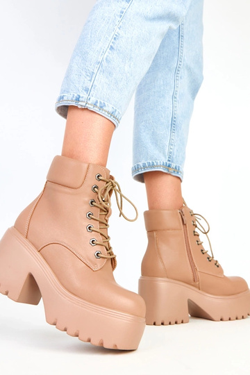 Janja zandkleurige laarzen... 2