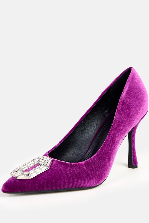 Violetkleurige hoge hakken met... Violetkleurige hoge hakken met...