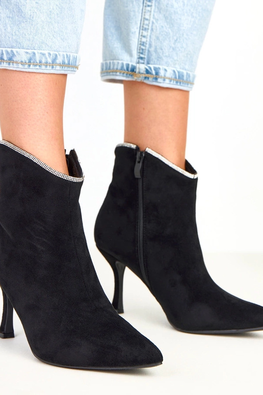 Schwarze Damen-Stiefeletten mit...