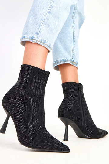 Zwarte botines op hoge hak... 2