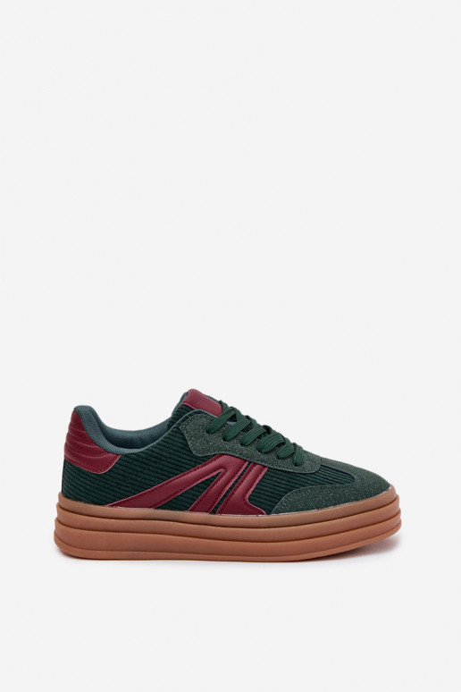 Velours Chaussures modèle baskets Féminin avec une plateforme couleur verte Skye Velours Chaussures modèle baskets Féminin avec une plateforme couleur verte Skye
