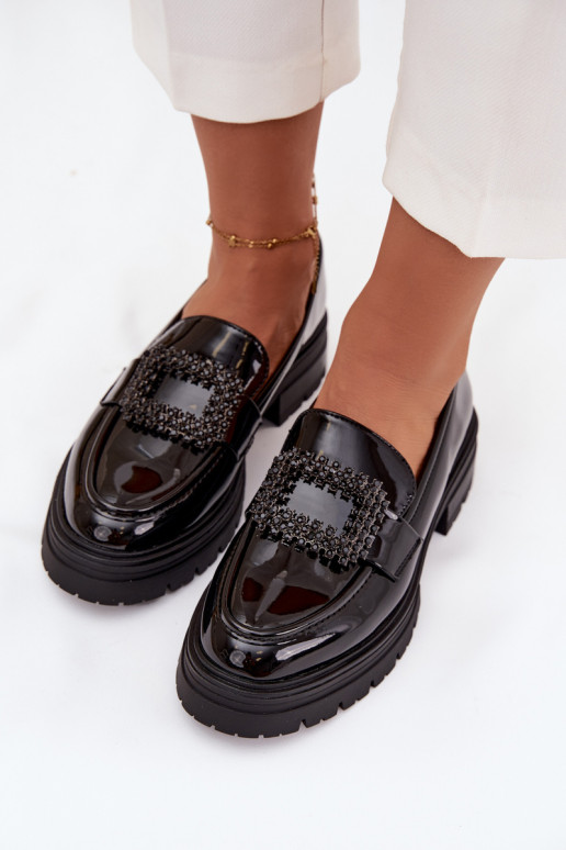avec effet vernis chaussures mocassins pour femmes décorer avec boucles couleur noire Luvianne