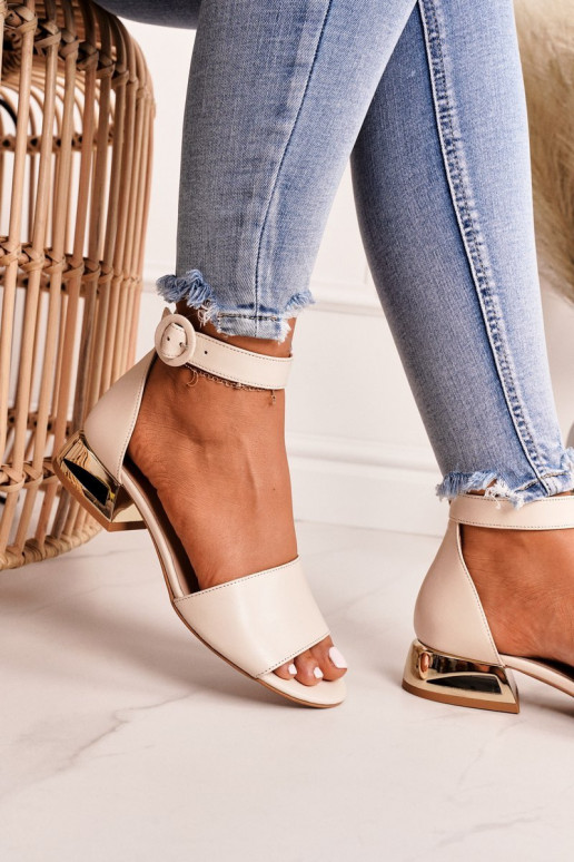 Sandales pour femmes avec des talons dorés Laura Messi 2143 beige