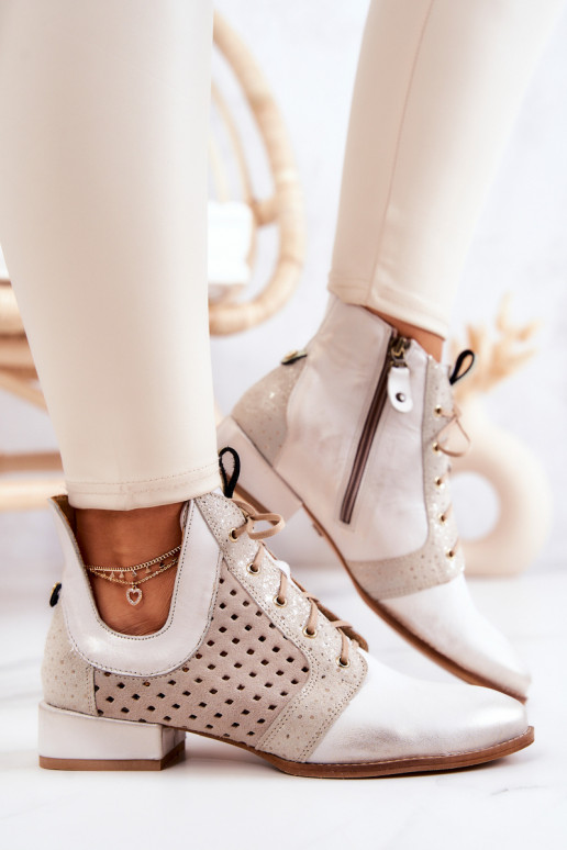 Peau Bottes Chaussure Il fautciejka 05541-25 couleur ivoire