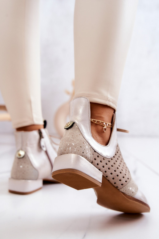 Peau Bottes Chaussure Il fautciejka 05541-25 couleur ivoire