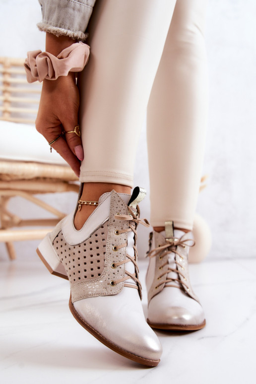 Peau Bottes Chaussure Il fautciejka 05541-25 couleur ivoire