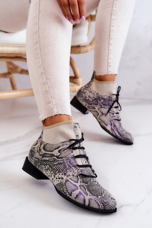 Dameslaarzen van suède Schoenen met imitatie slangenleer Het heeftciejka 04744-03 beige Dameslaarzen van suède Schoenen met imitatie slangenleer Het heeftciejka 04744-03 beige