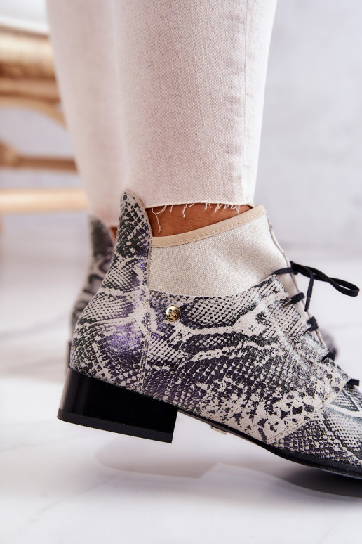 Dameslaarzen van suède Schoenen met imitatie slangenleer Het heeftciejka 04744-03 beige Dameslaarzen van suède Schoenen met imitatie slangenleer Het heeftciejka 04744-03 beige