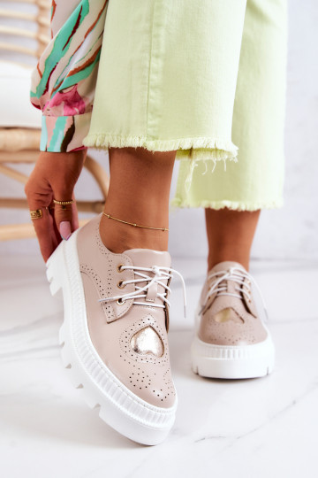 Peau chaussures avec des coeurs beige Curtis