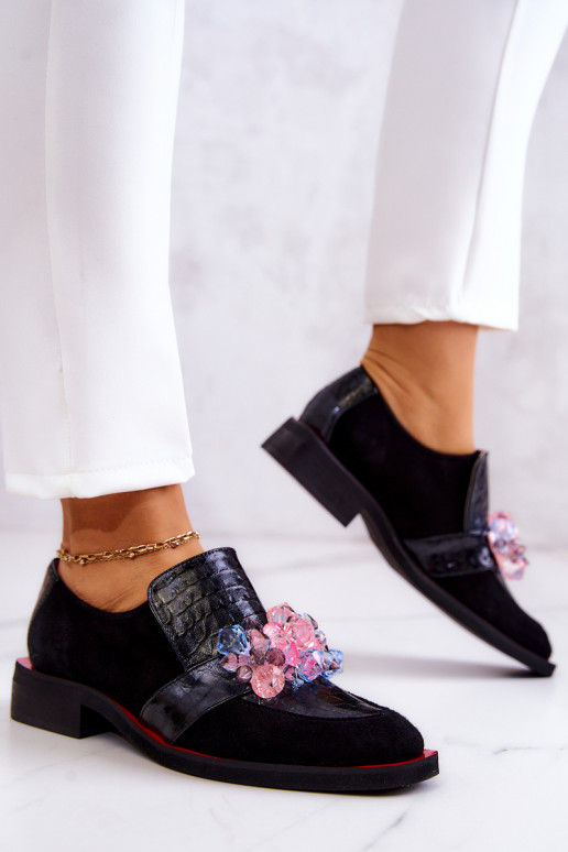 en daim chaussures avec des ornements Noir et-couleur rouge Davine en daim chaussures avec des ornements Noir et-couleur rouge Davine