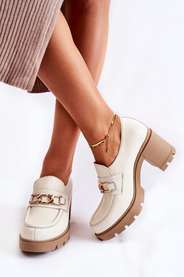 Lederne Schuhe mit Absatz und goldfarbenen Details Lemar Mikeyla in Elfenbein 2