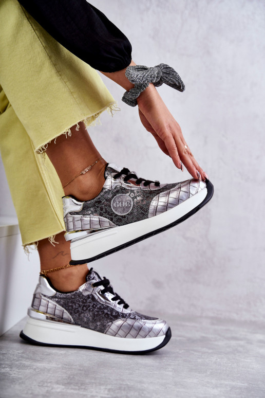 Féminin baskets Sur un coin GOE KK2N4083 couleur argent Féminin baskets Sur un coin GOE KK2N4083 couleur argent