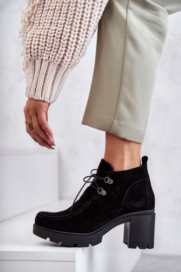 Féminin Chaussures en daim avec des sangles couleur noire Lemar Il fautrianne 2