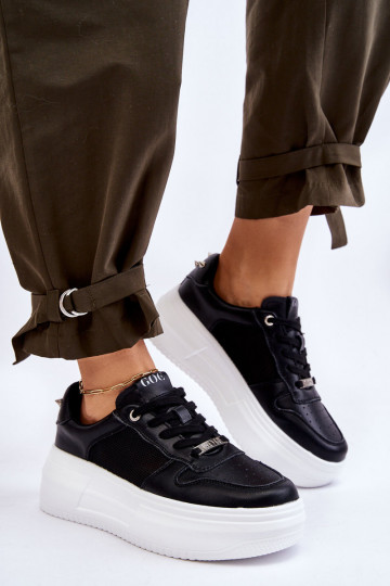 Féminin Modèle classique baskets GOE LL2N4061 couleur noire