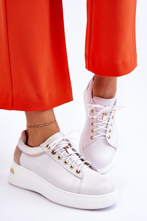 Féminin Peau baskets avec une plateforme couleur blanche Caressa Féminin Peau baskets avec une plateforme couleur blanche Caressa