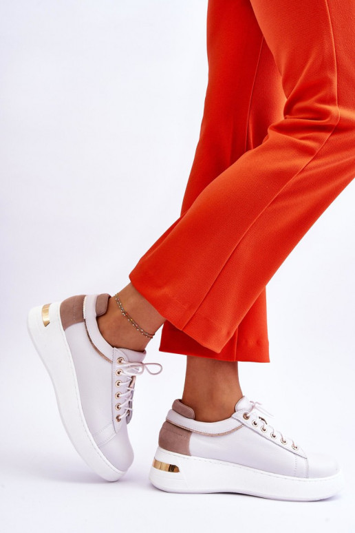 Féminin Peau baskets avec une plateforme couleur blanche Caressa Féminin Peau baskets avec une plateforme couleur blanche Caressa