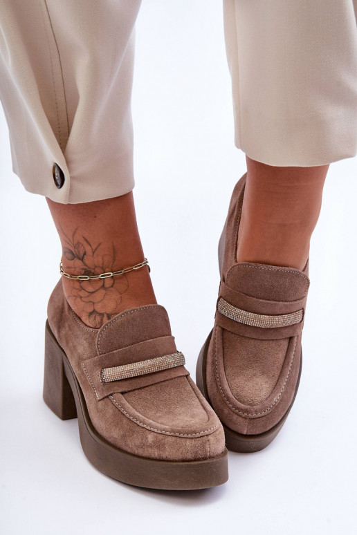 en daim chaussures avec des talons avec des ornements beige Lemar Gelanor en daim chaussures avec des talons avec des ornements beige Lemar Gelanor