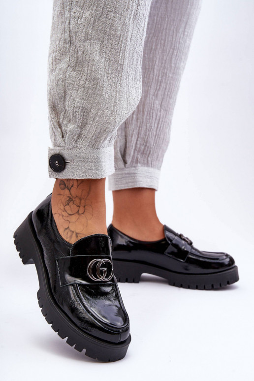 Chaussures en cuir naturel avec des ornements couleur noire Rosefalls Chaussures en cuir naturel avec des ornements couleur noire Rosefalls