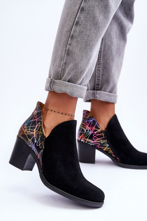 Bottes pour femmes avec des talons Il fautciejka 04492-99 couleur noire Bottes pour femmes avec des talons Il fautciejka 04492-99 couleur noire