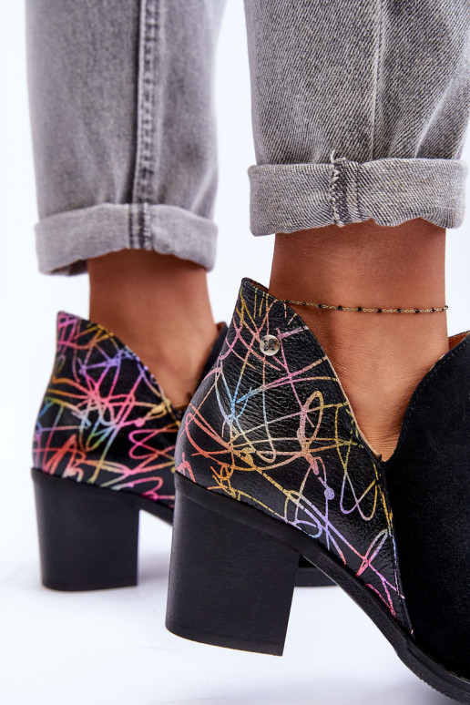 Bottes pour femmes avec des talons Il fautciejka 04492-99 couleur noire Bottes pour femmes avec des talons Il fautciejka 04492-99 couleur noire