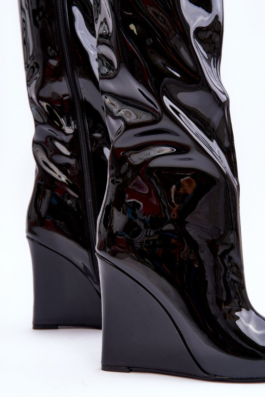 avec effet vernis bottes Sur un coin couleur noire Delinn