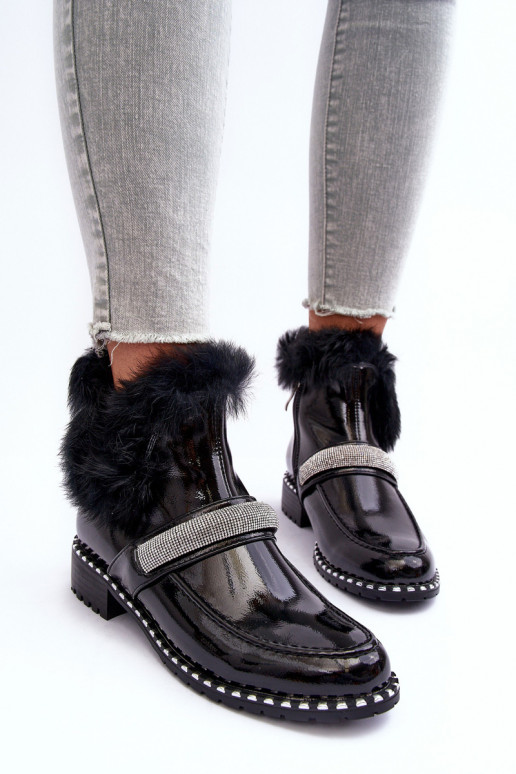 Niedrig Stiefel mit Lackeffekt mit Pelzmantel Und Dekoration S.Barski MR870-74 schZuarze Farbe Niedrig Stiefel mit Lackeffekt mit Pelzmantel Und Dekoration S.Barski MR870-74 schZuarze Farbe