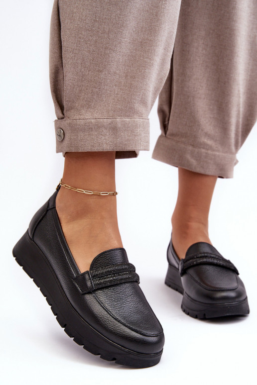 Peau chaussures avec une plateforme avec des ornements couleur noire Lemar Lehira