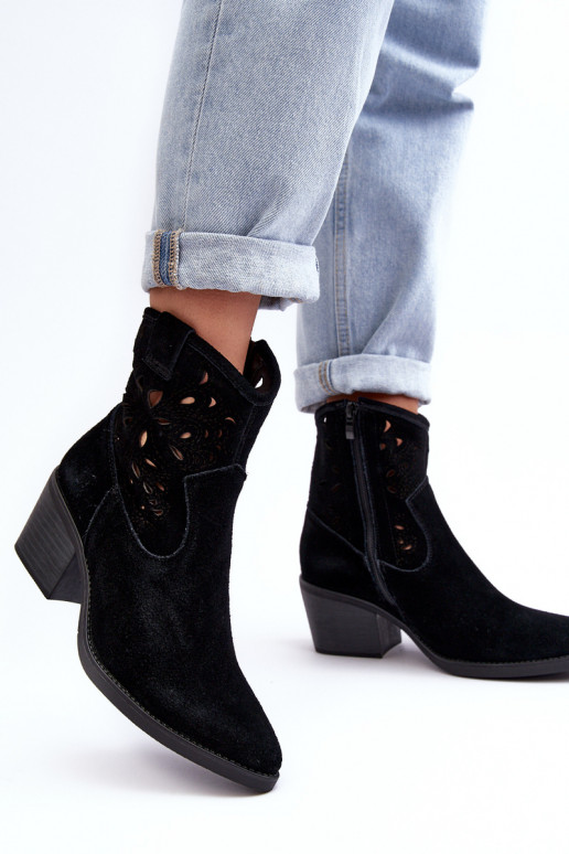 Chaussures en daim style coÀ-boy avec des éléments ajourés D&A SN622-20 couleur noire Chaussures en daim style coÀ-boy avec des éléments ajourés D&A SN622-20 couleur noire