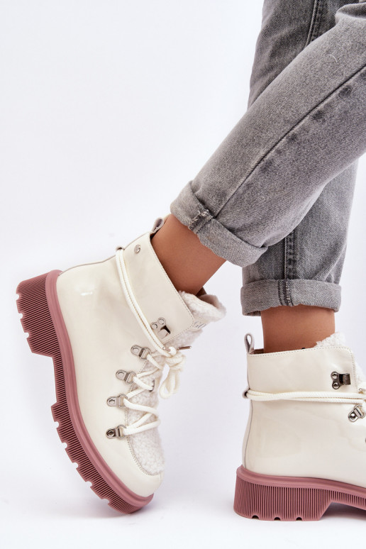 avec effet vernis Peau Bottes chaussures Féminin GOE MM2N4083 couleur blanche avec effet vernis Peau Bottes chaussures Féminin GOE MM2N4083 couleur blanche