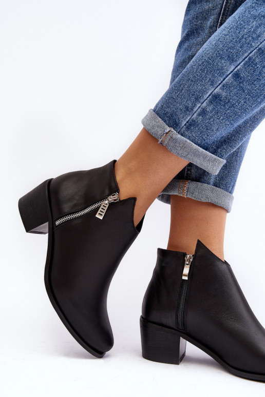 Peau Bottes pour femmes Avec un dessus bas avec des talons Avec curseurs couleur noire Annaja