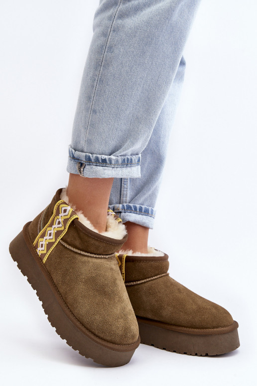 Peau en daim Bottes de neige Féminin couleur verte Vebissat