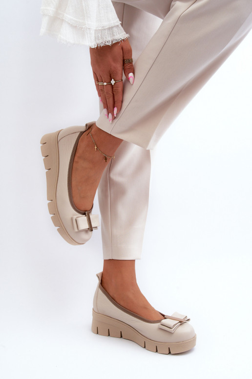 Ballerines Peau avec une plateforme avec des ornements couleur crème LeÀski 3384 Ballerines Peau avec une plateforme avec des ornements couleur crème LeÀski 3384