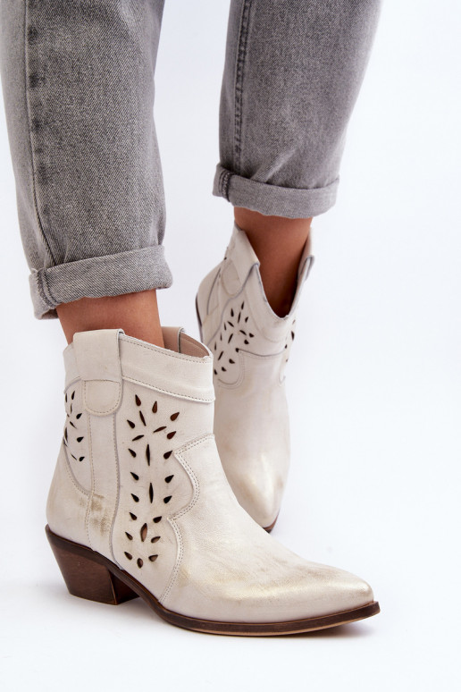 Zazoo 2870 Peau Bottes Sur un talon bas avec des éléments ajourés couleur argent Zazoo 2870 Peau Bottes Sur un talon bas avec des éléments ajourés couleur argent