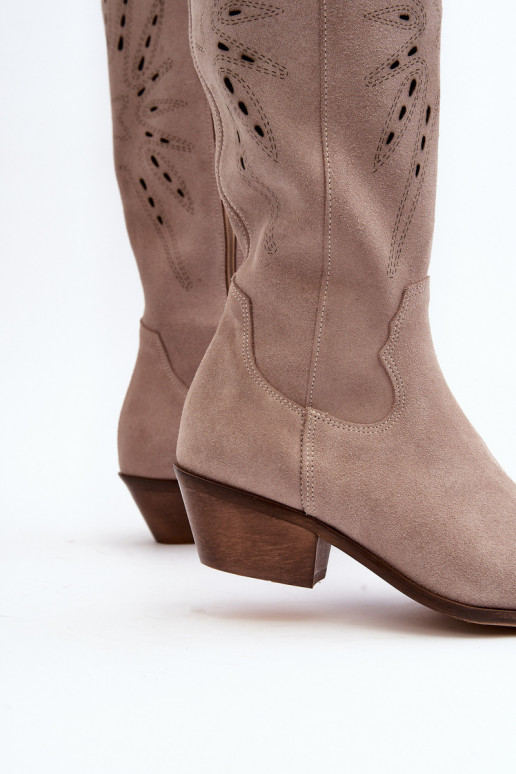 Zazoo 2909 en daim bottes avec des éléments ajourés Sur un talon bas beige