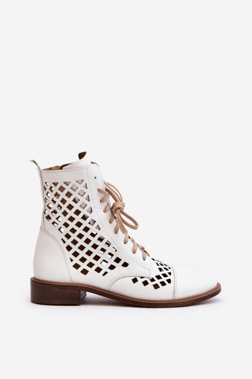 Zazoo 2695 avec des éléments ajourés Peau Bottes couleur blanche Zazoo 2695 avec des éléments ajourés Peau Bottes couleur blanche