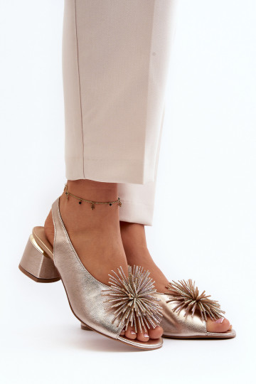 Sandales pour femmes avec des ornements Laura Messi 2719 couleur dorée 2