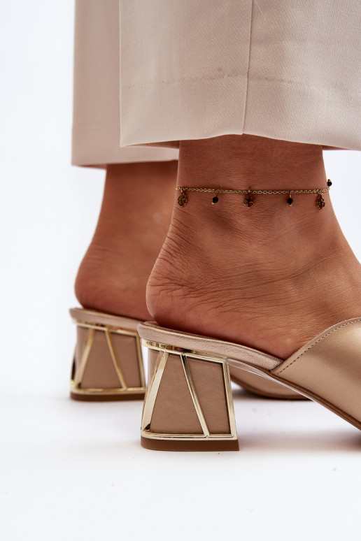 Elegante stijl Damespantoffels met hakken Laura Messi 2771 gouden kleur Elegante stijl Damespantoffels met hakken Laura Messi 2771 gouden kleur